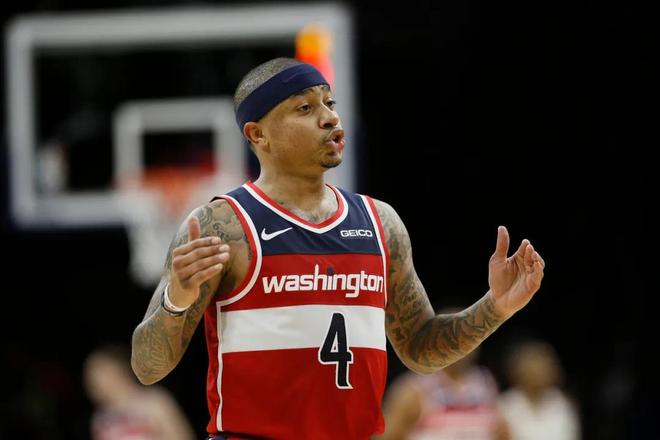 以防守反击 以防守反击