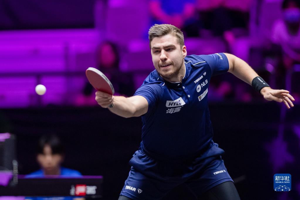 顶对强踢脚 顶对强踢脚